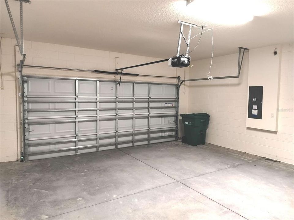 For Rent: $2,097 (4 beds, 2 baths, 2031 Square Feet)