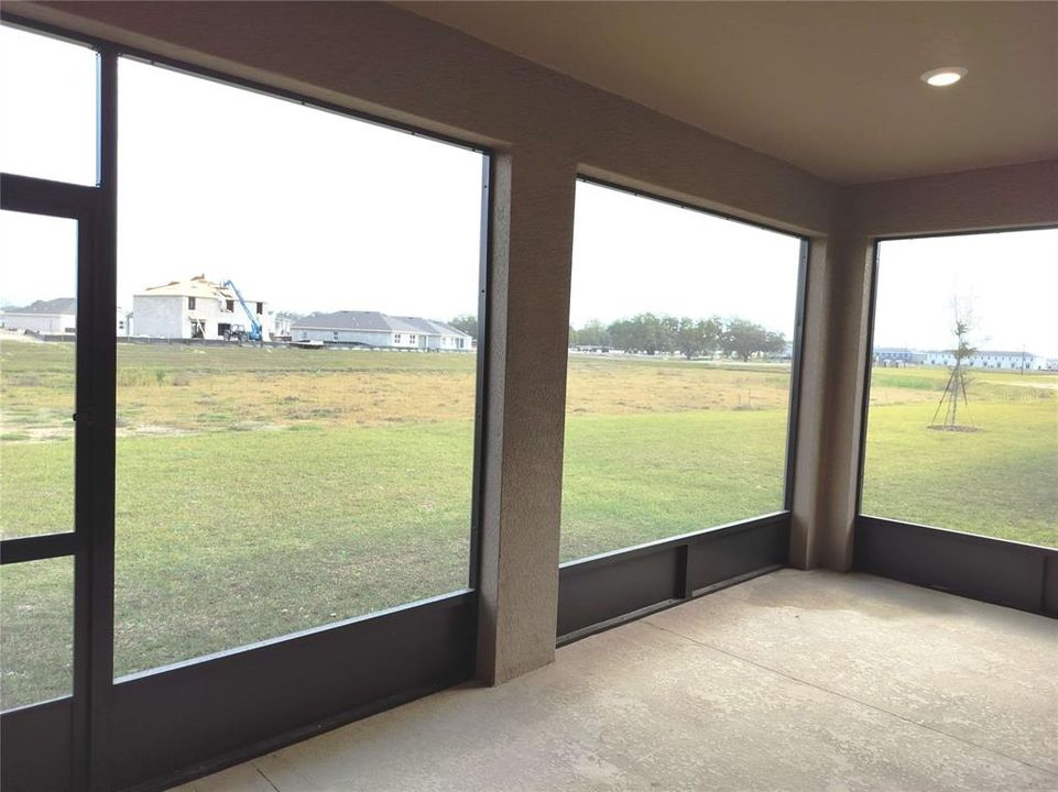 For Rent: $2,097 (4 beds, 2 baths, 2031 Square Feet)