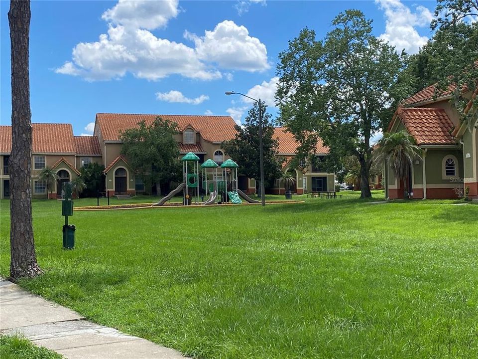 待售: $200,000 (3 贝兹, 2 浴室, 1247 平方英尺)