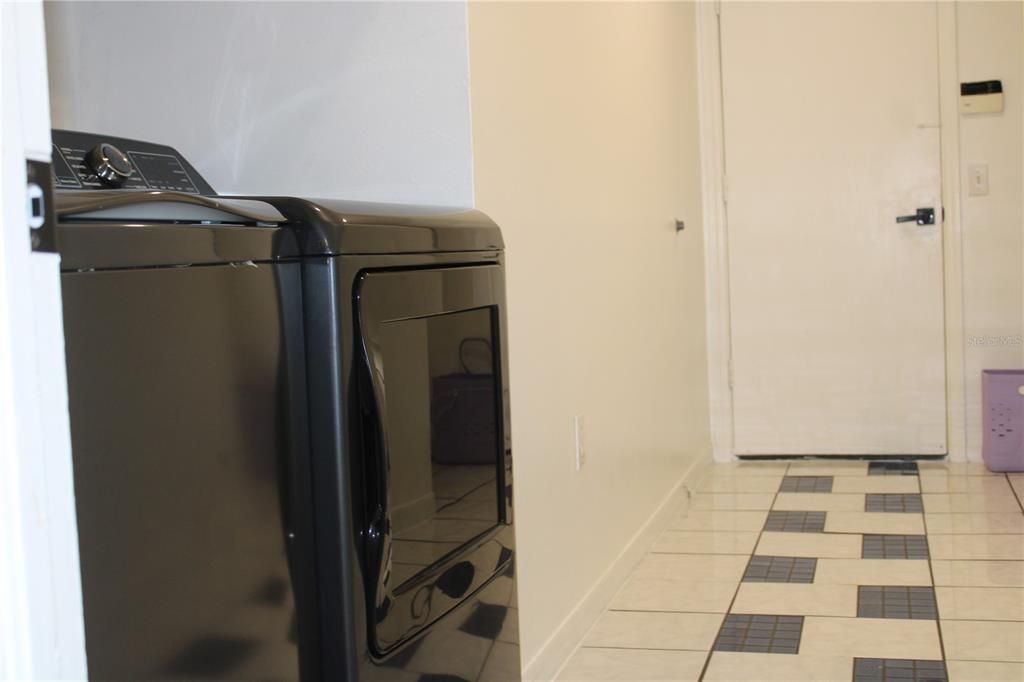 For Rent: $3,200 (4 beds, 3 baths, 2340 Square Feet)