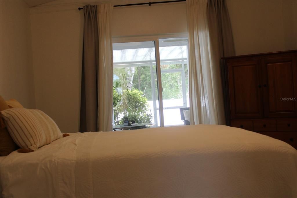 For Rent: $3,200 (4 beds, 3 baths, 2340 Square Feet)