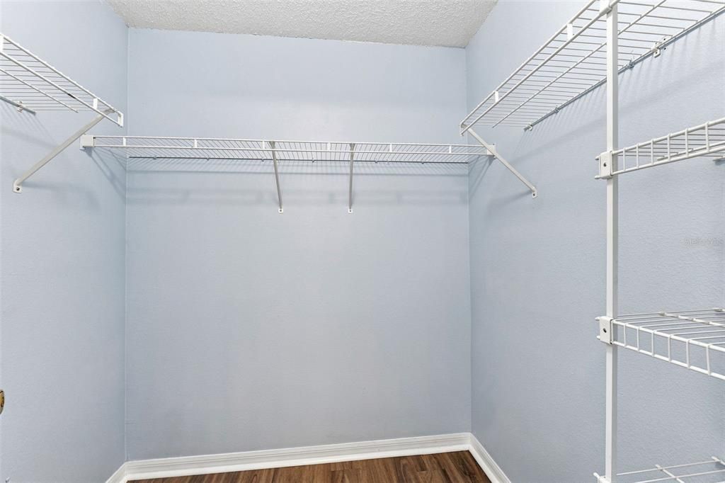 For Sale: $359,000 (3 beds, 2 baths, 1874 Square Feet)