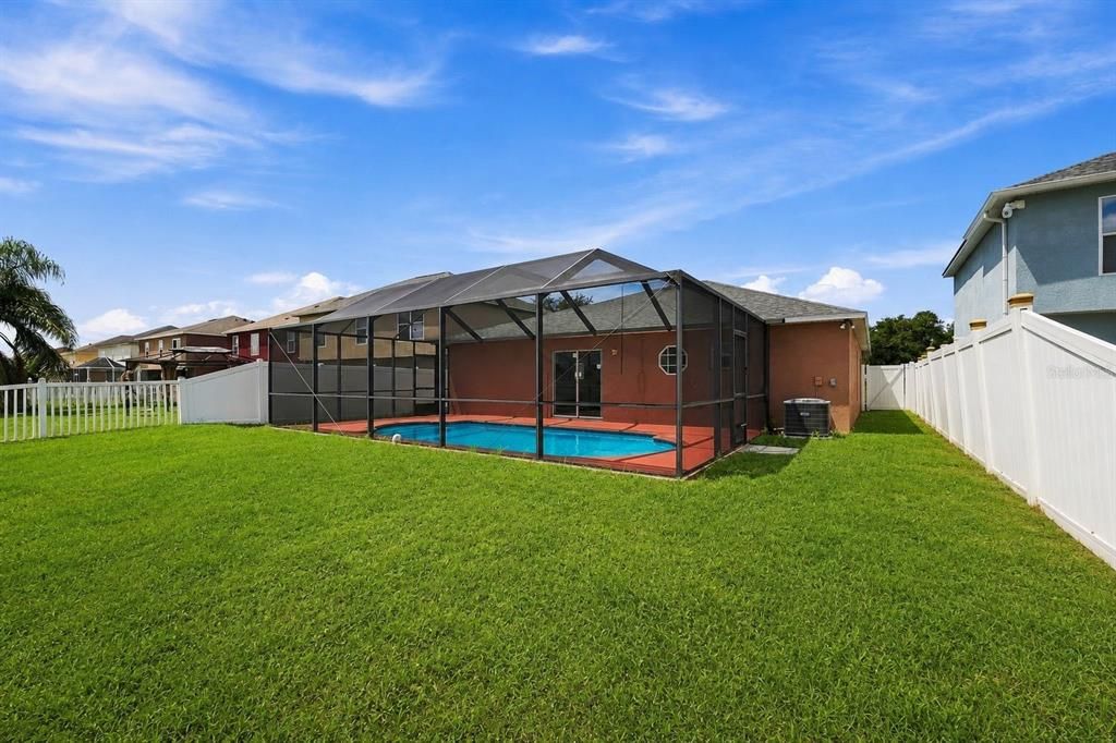 For Sale: $359,000 (3 beds, 2 baths, 1874 Square Feet)
