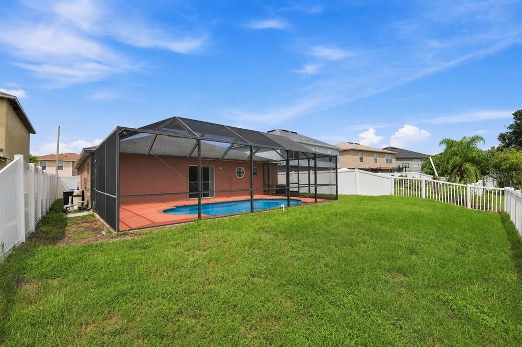 For Sale: $359,000 (3 beds, 2 baths, 1874 Square Feet)