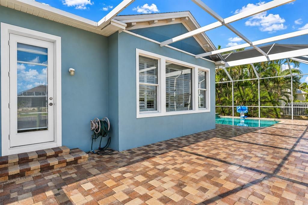 En Venta: $1,274,900 (4 camas, 3 baños, 3752 Pies cuadrados)