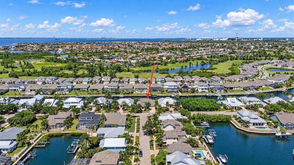 En Venta: $1,274,900 (4 camas, 3 baños, 3752 Pies cuadrados)