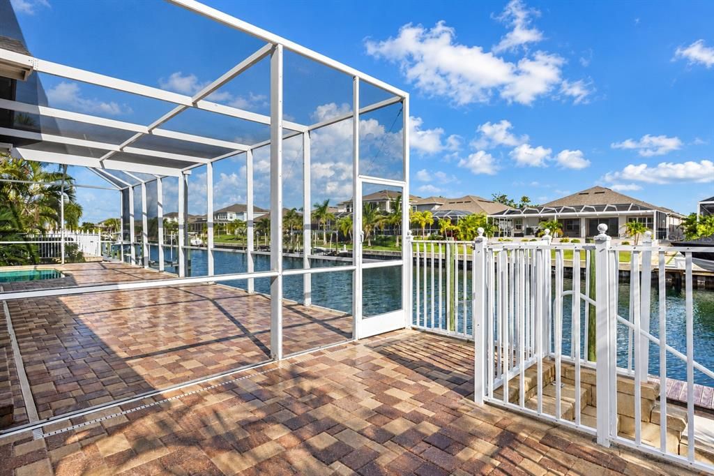En Venta: $1,274,900 (4 camas, 3 baños, 3752 Pies cuadrados)