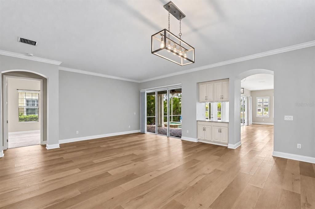 En Venta: $1,274,900 (4 camas, 3 baños, 3752 Pies cuadrados)
