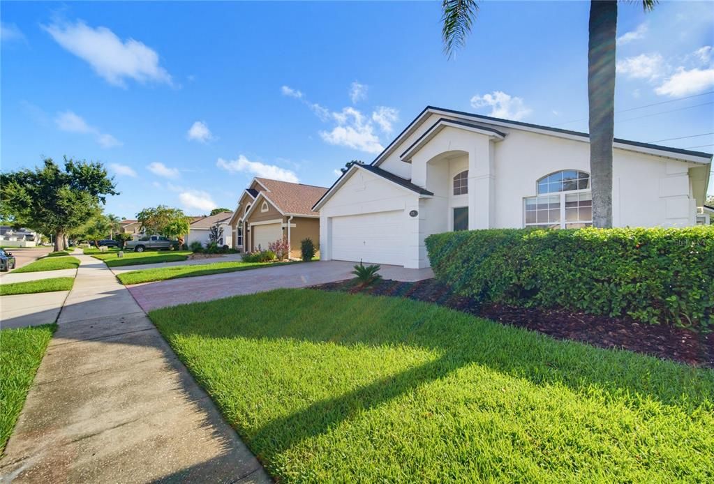 For Sale: $477,000 (4 beds, 2 baths, 2165 Square Feet)
