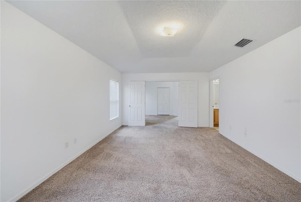 For Sale: $477,000 (4 beds, 2 baths, 2165 Square Feet)