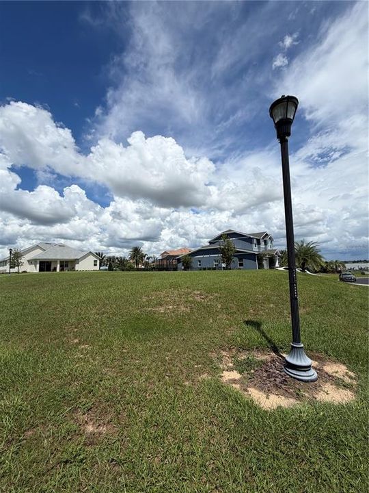 待售: $79,900 (0.25 acres)