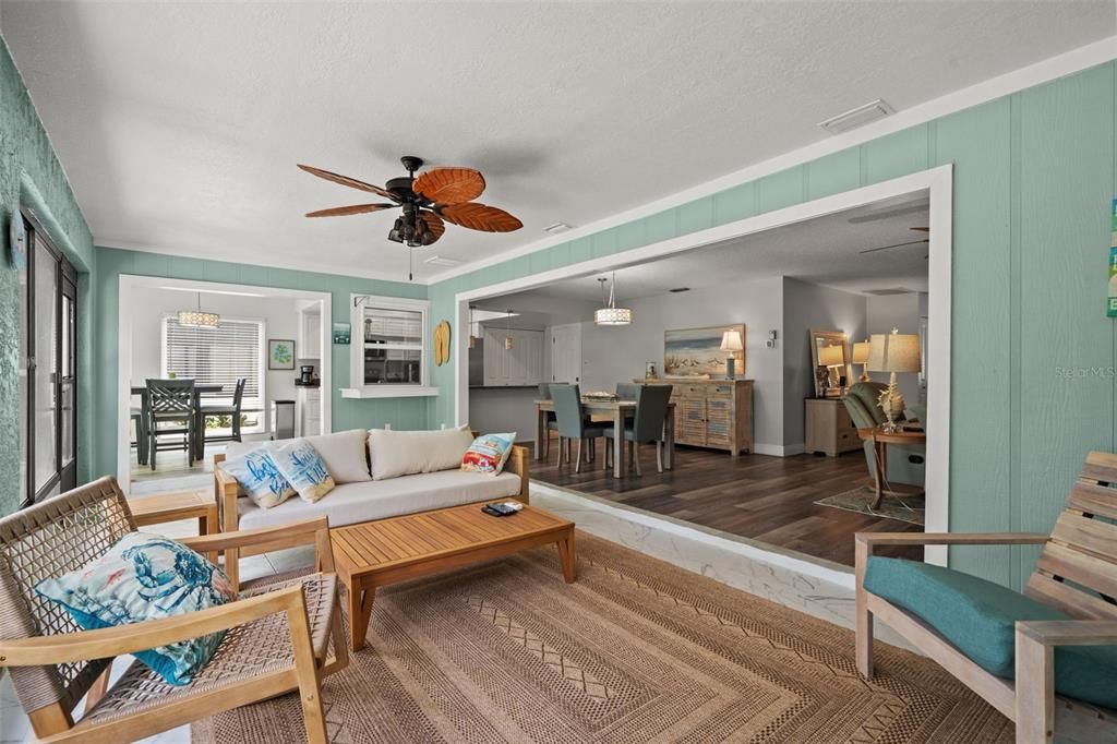 Active With Contract: $345,000 (2 beds, 2 baths, 1674 Square Feet)