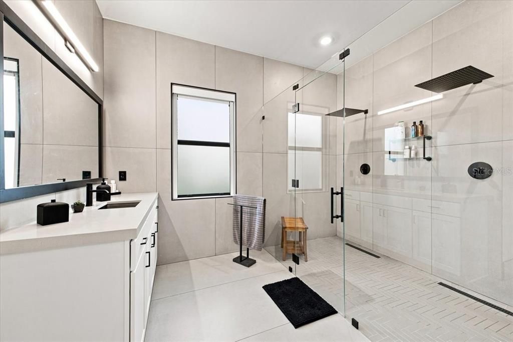For Sale: $649,999 (3 beds, 3 baths, 2799 Square Feet)