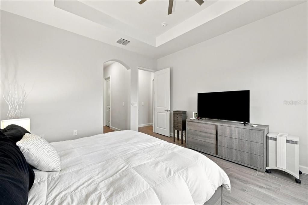 For Sale: $649,999 (3 beds, 3 baths, 2799 Square Feet)