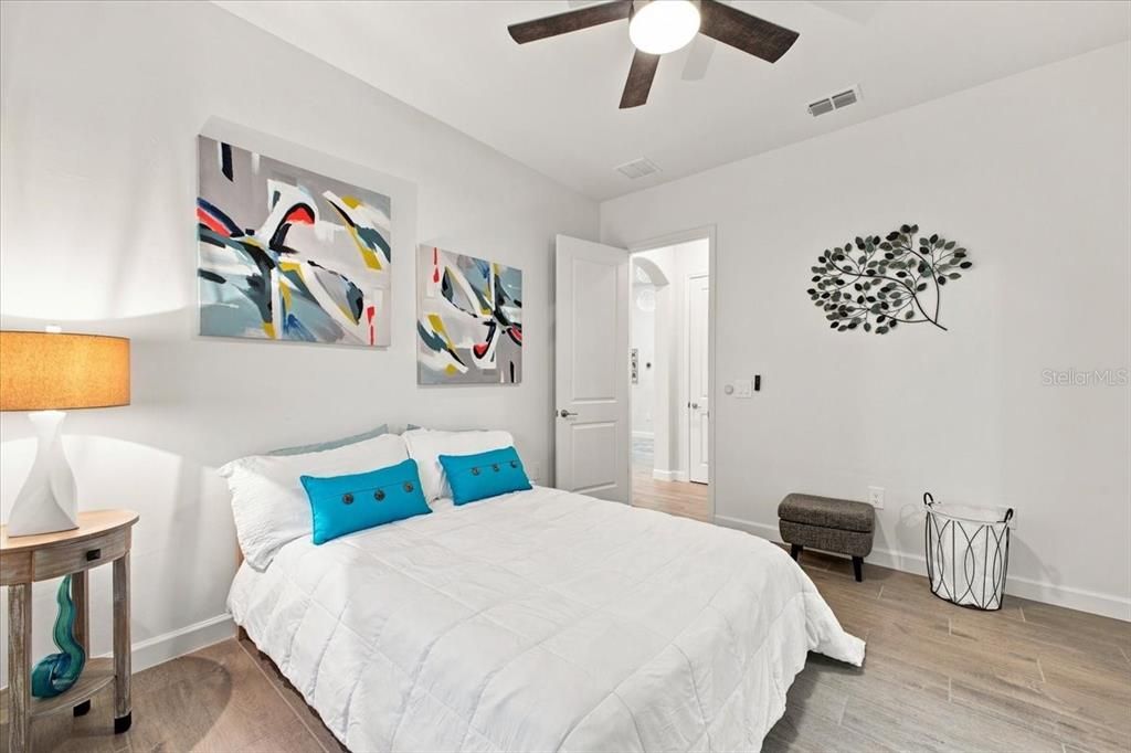 For Sale: $649,999 (3 beds, 3 baths, 2799 Square Feet)