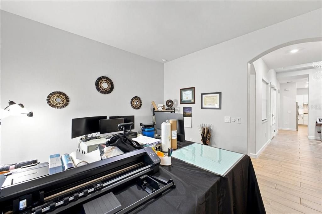 For Sale: $649,999 (3 beds, 3 baths, 2799 Square Feet)