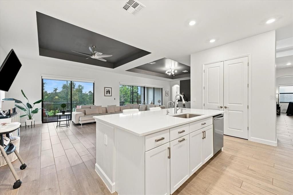 For Sale: $649,999 (3 beds, 3 baths, 2799 Square Feet)