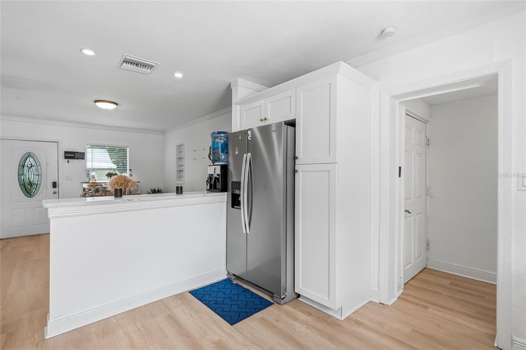 For Sale: $430,000 (3 beds, 2 baths, 1302 Square Feet)
