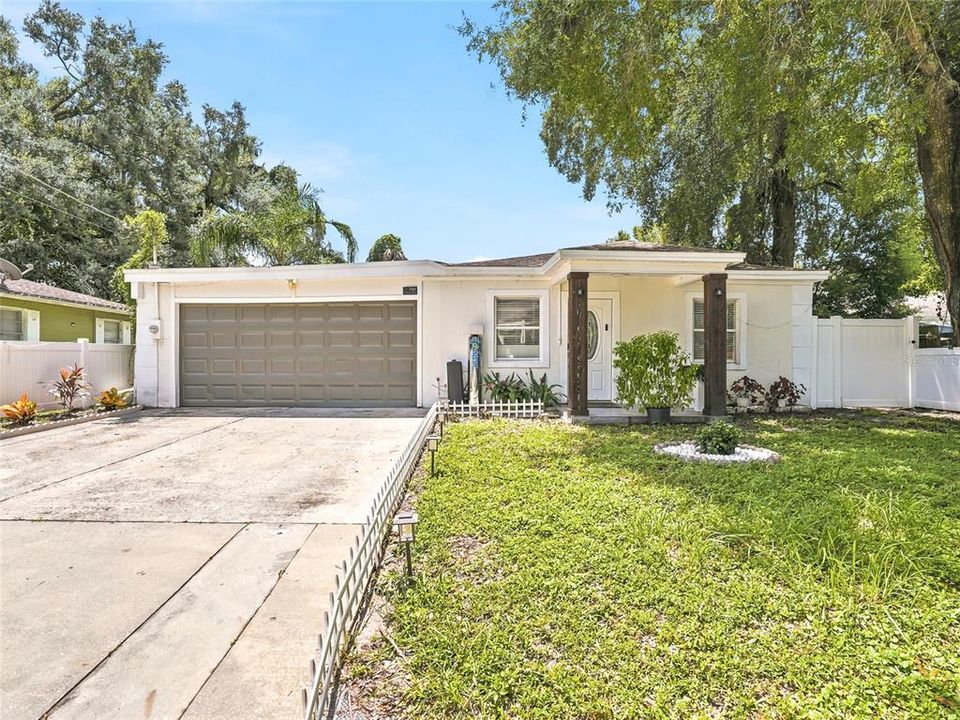 For Sale: $430,000 (3 beds, 2 baths, 1302 Square Feet)
