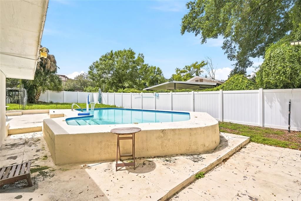 For Sale: $430,000 (3 beds, 2 baths, 1302 Square Feet)