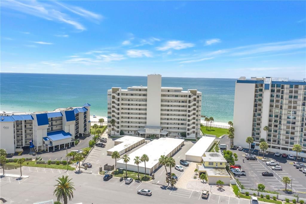 En Venta: $369,900 (1 camas, 1 baños, 841 Pies cuadrados)