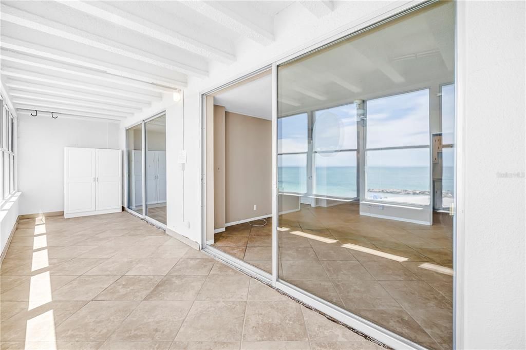 En Venta: $369,900 (1 camas, 1 baños, 841 Pies cuadrados)