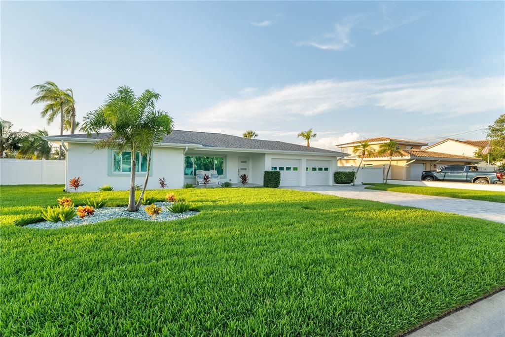 For Sale: $2,200,000 (3 beds, 3 baths, 1865 Square Feet)