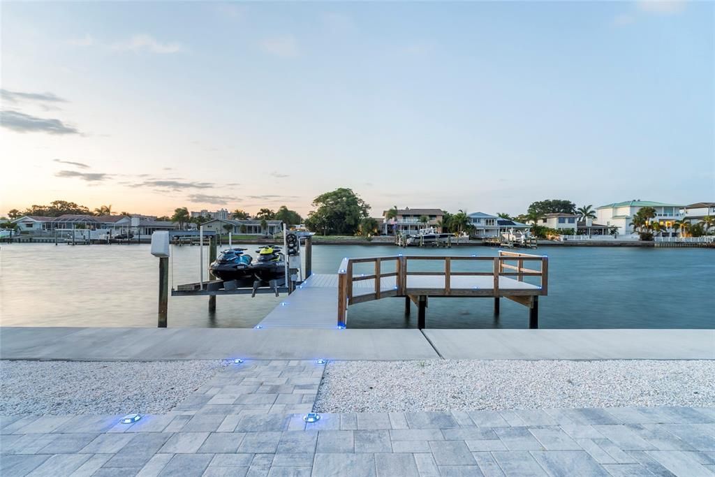 For Sale: $2,200,000 (3 beds, 3 baths, 1865 Square Feet)