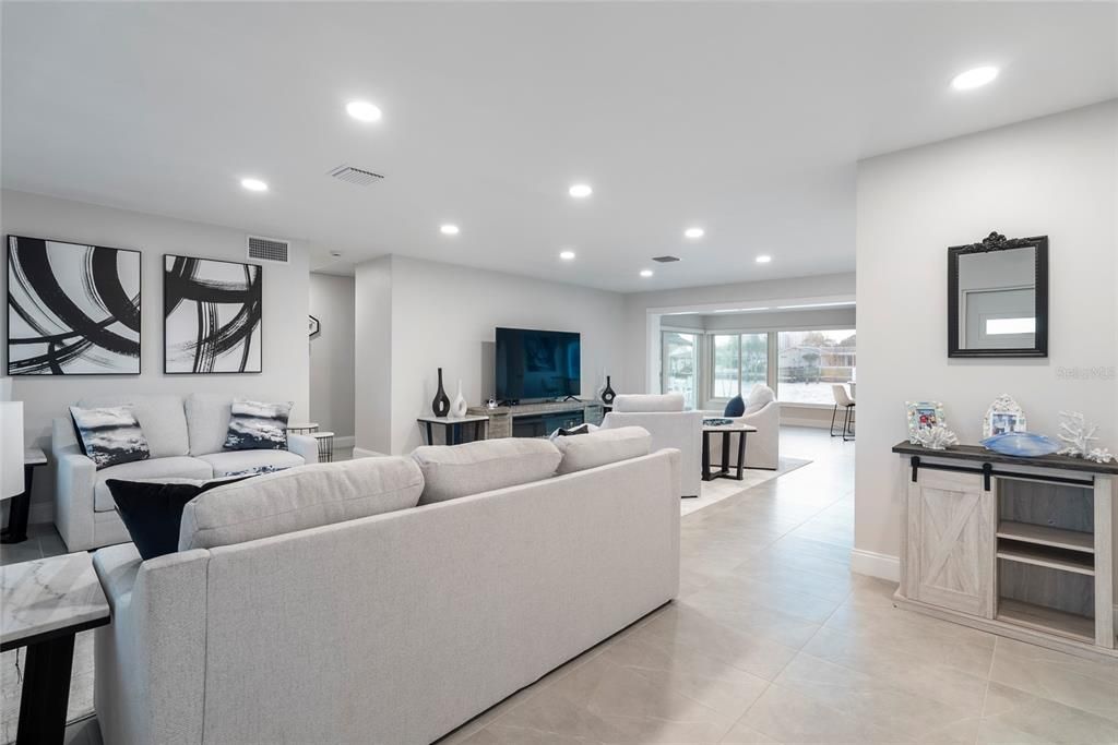 For Sale: $2,200,000 (3 beds, 3 baths, 1865 Square Feet)