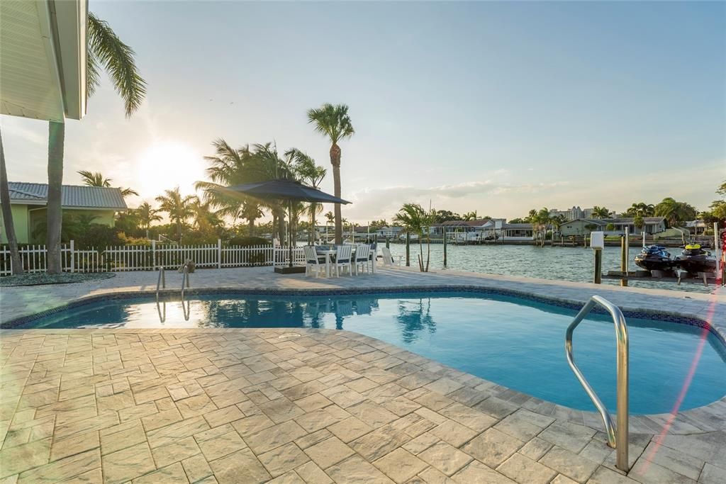 For Sale: $2,200,000 (3 beds, 3 baths, 1865 Square Feet)