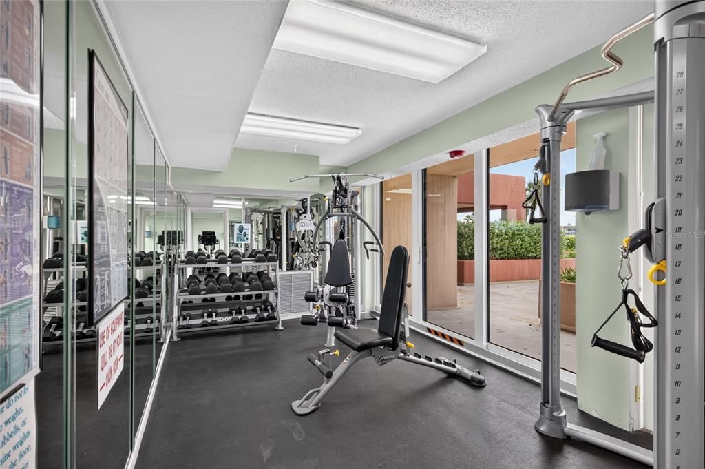 For Sale: $399,000 (2 beds, 2 baths, 1175 Square Feet)