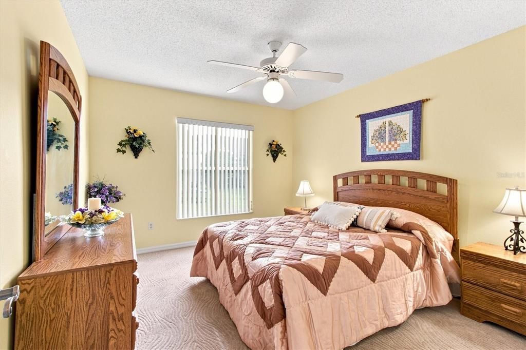 For Sale: $329,900 (3 beds, 2 baths, 1553 Square Feet)