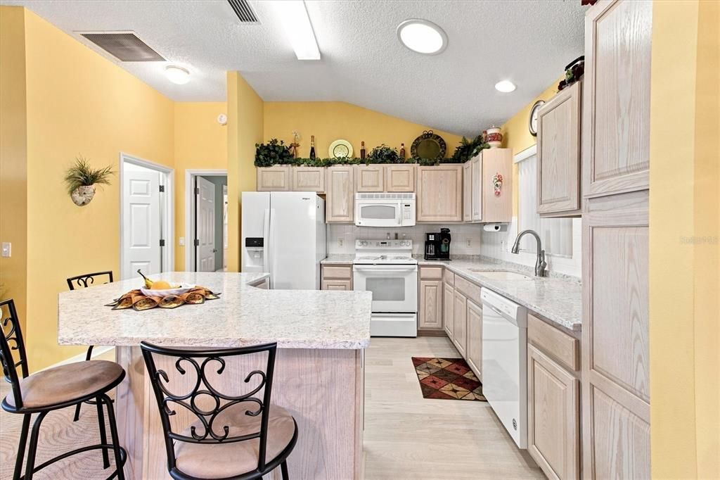 For Sale: $329,900 (3 beds, 2 baths, 1553 Square Feet)