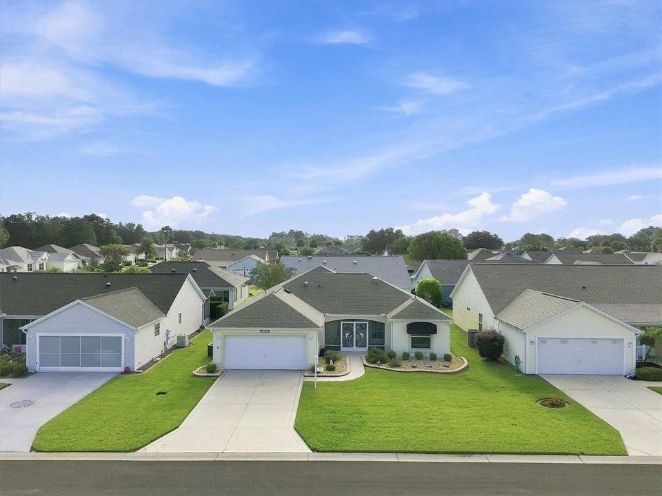 For Sale: $329,900 (3 beds, 2 baths, 1553 Square Feet)