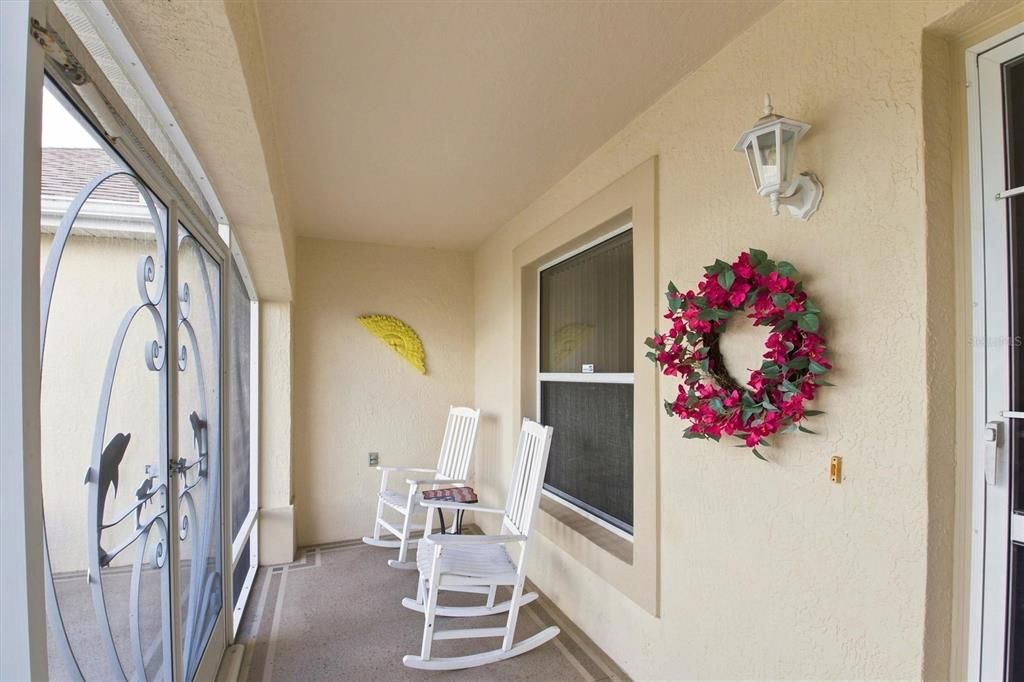 For Sale: $329,900 (3 beds, 2 baths, 1553 Square Feet)