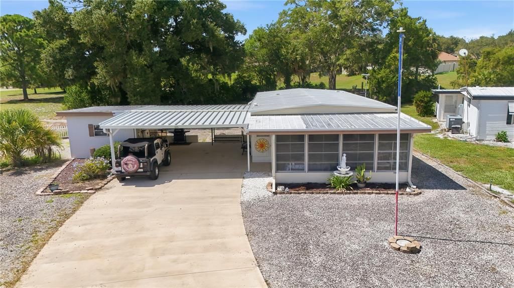 For Sale: $189,999 (2 beds, 2 baths, 1056 Square Feet)