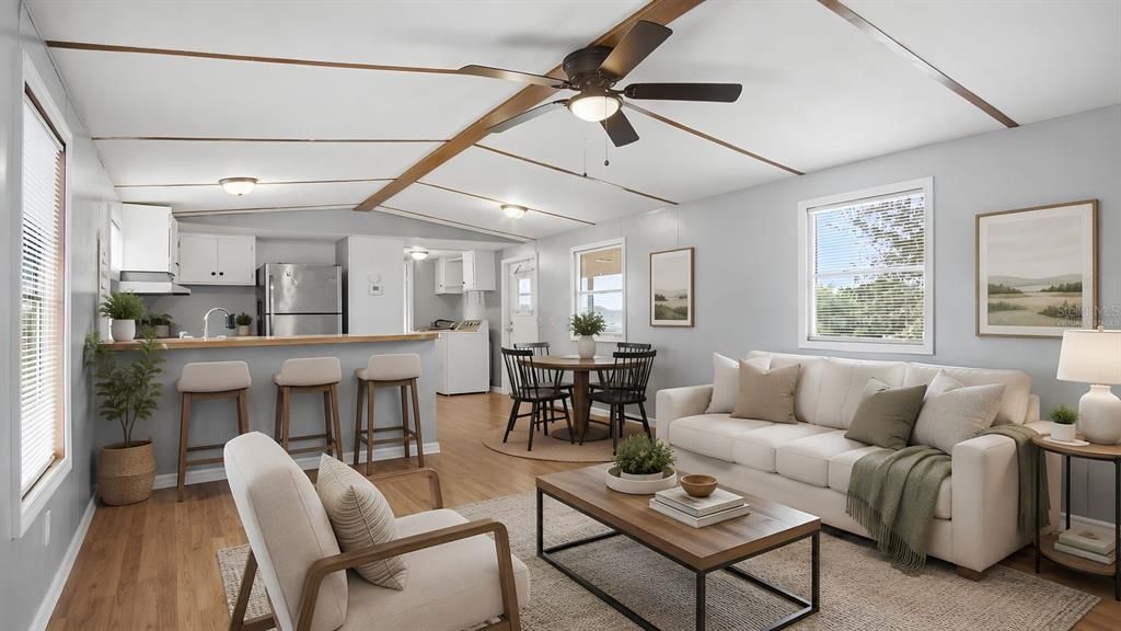 For Sale: $149,990 (2 beds, 2 baths, 728 Square Feet)