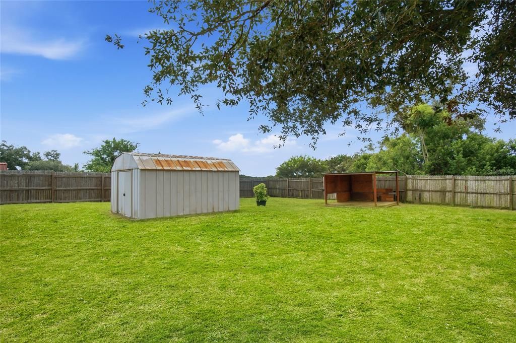For Sale: $149,990 (2 beds, 2 baths, 728 Square Feet)