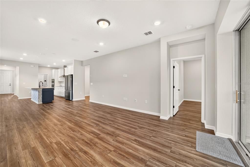 For Sale: $340,000 (2 beds, 2 baths, 1656 Square Feet)