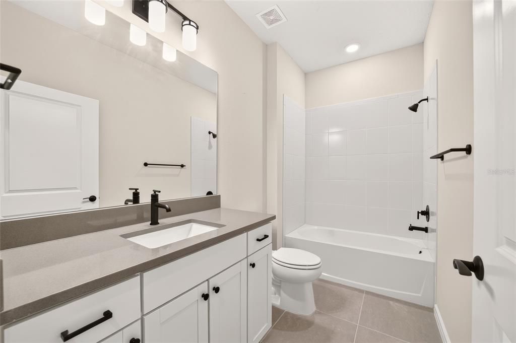 For Sale: $340,000 (2 beds, 2 baths, 1656 Square Feet)