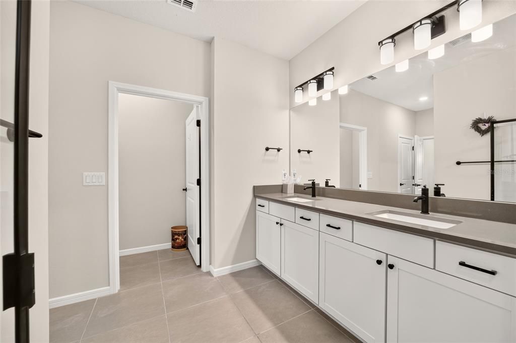 For Sale: $340,000 (2 beds, 2 baths, 1656 Square Feet)