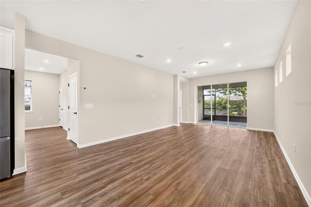 For Sale: $340,000 (2 beds, 2 baths, 1656 Square Feet)