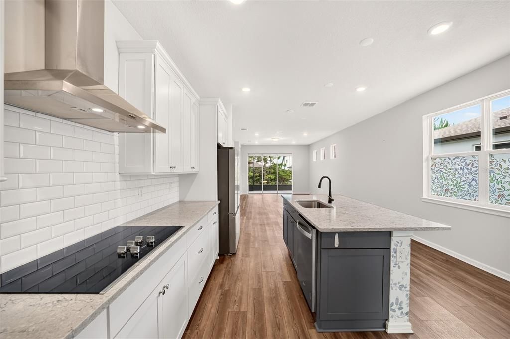 For Sale: $340,000 (2 beds, 2 baths, 1656 Square Feet)