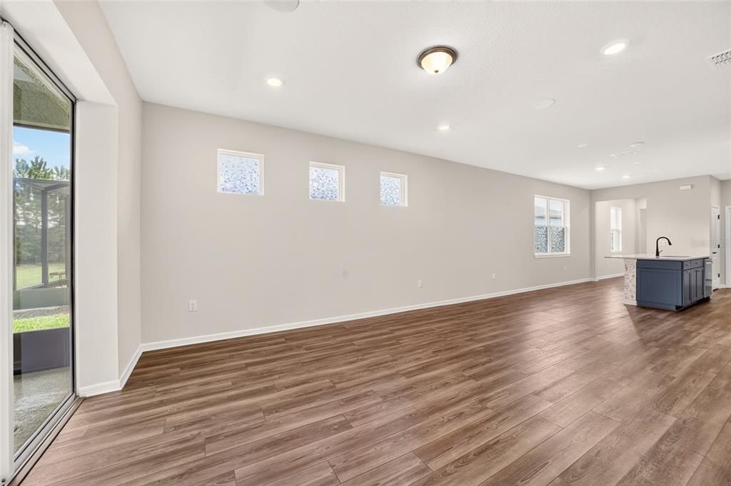 For Sale: $340,000 (2 beds, 2 baths, 1656 Square Feet)