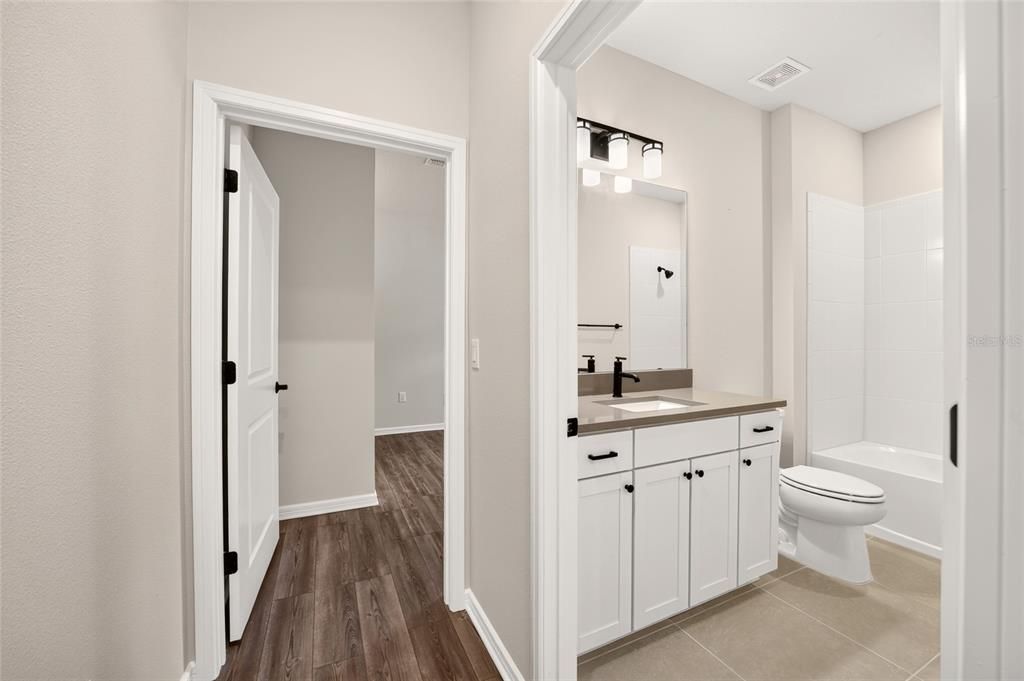 For Sale: $340,000 (2 beds, 2 baths, 1656 Square Feet)