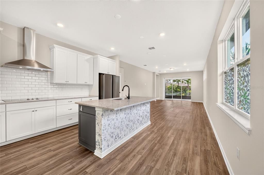 For Sale: $340,000 (2 beds, 2 baths, 1656 Square Feet)