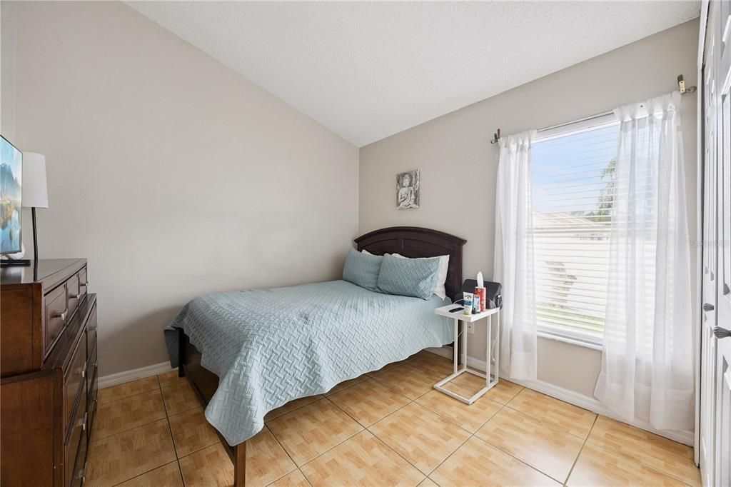 For Sale: $325,000 (3 beds, 2 baths, 1152 Square Feet)