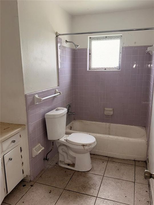 For Sale: $215,000 (3 beds, 2 baths, 1248 Square Feet)