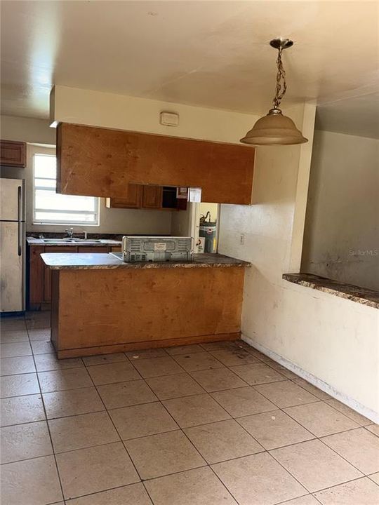 For Sale: $215,000 (3 beds, 2 baths, 1248 Square Feet)