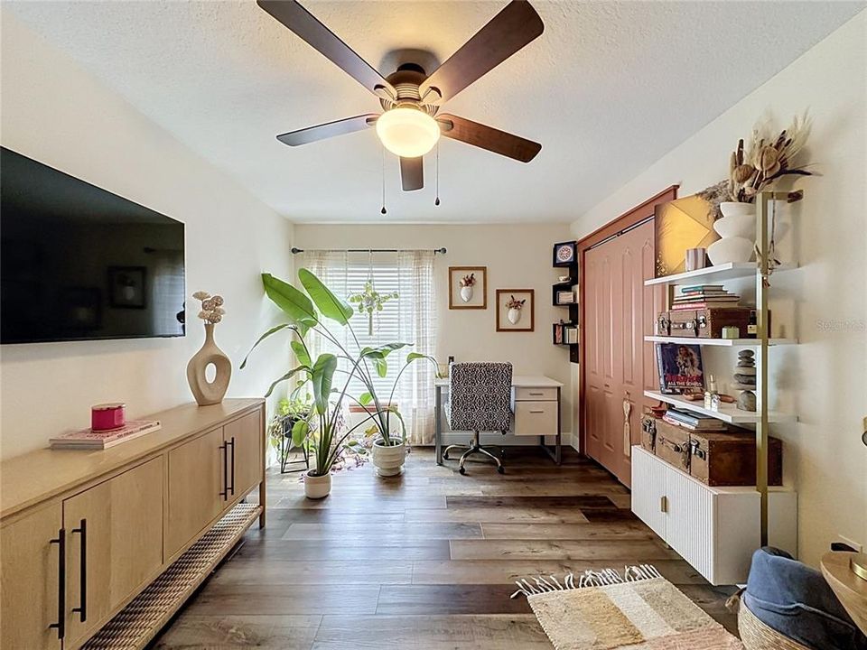 For Sale: $438,000 (4 beds, 2 baths, 2112 Square Feet)